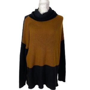 ANN TAYLOR COLOR BLOCK BROWN AND BLACK OVERSIZED TURTLENECK SWEATER